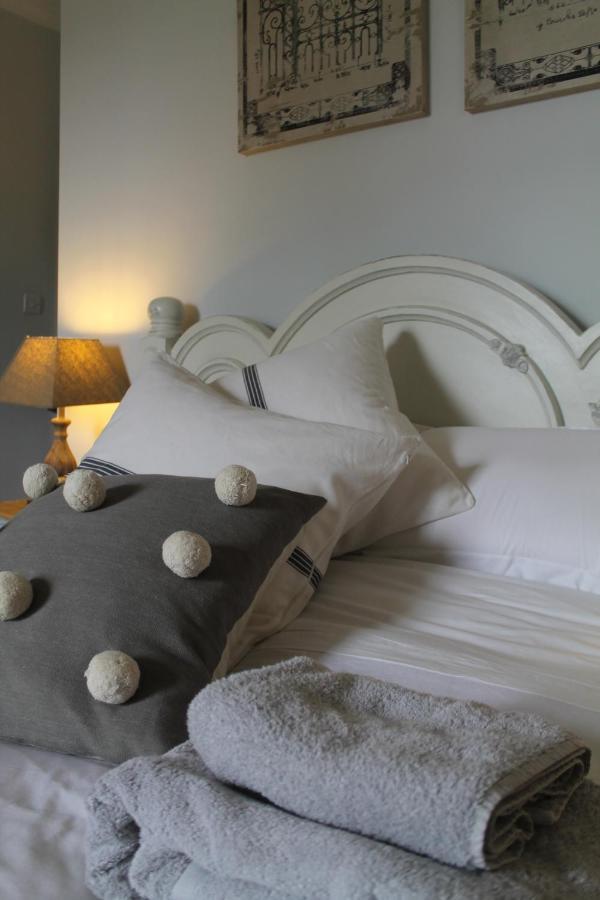 Roundhill Farmhouse Kelston ภายนอก รูปภาพ