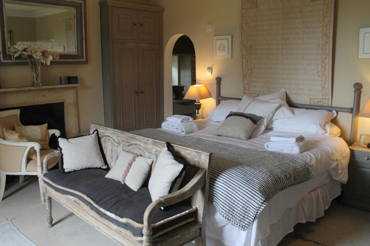 Roundhill Farmhouse Kelston ภายนอก รูปภาพ
