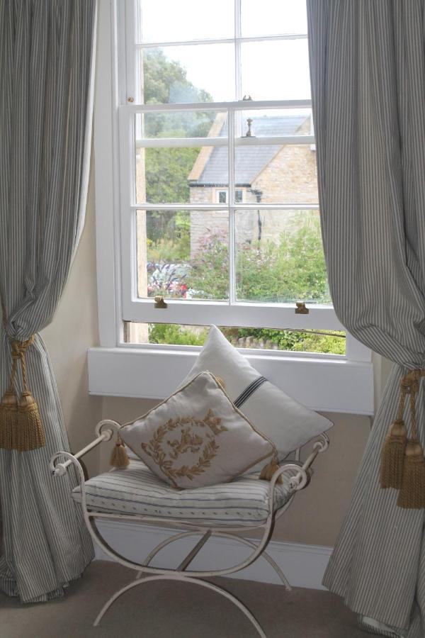 Roundhill Farmhouse Kelston ภายนอก รูปภาพ