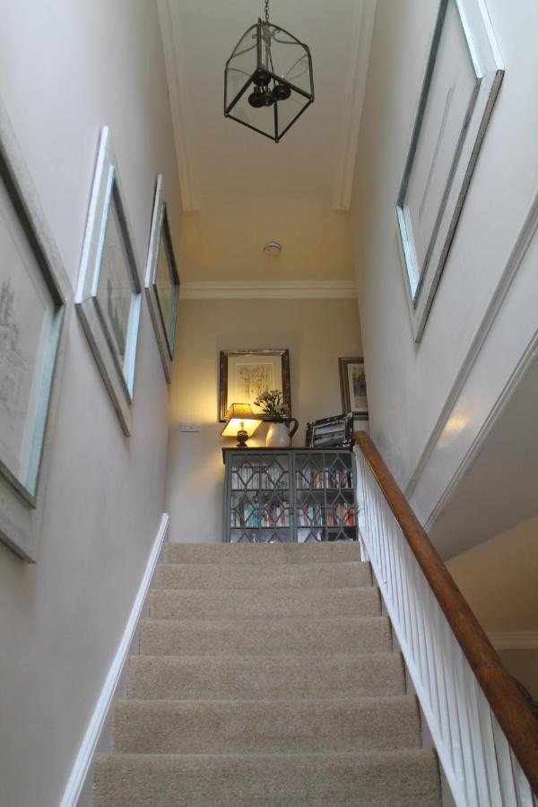 Roundhill Farmhouse Kelston ภายนอก รูปภาพ