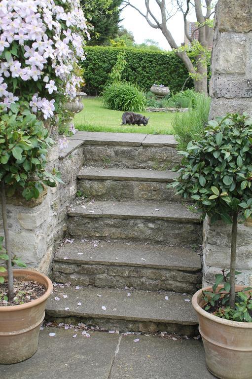 Roundhill Farmhouse Kelston ภายนอก รูปภาพ